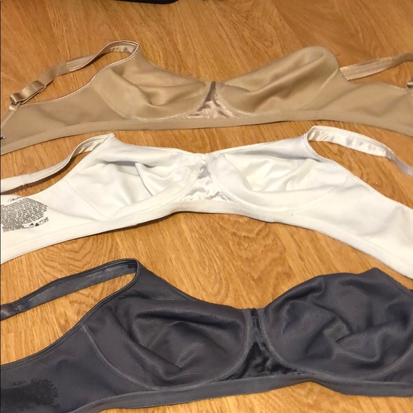 Bras - Picture 2 of 6